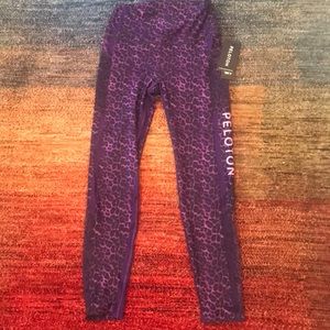 @@@SOLD@@@Peloton cheetah Sunday leggings Sz M NWT